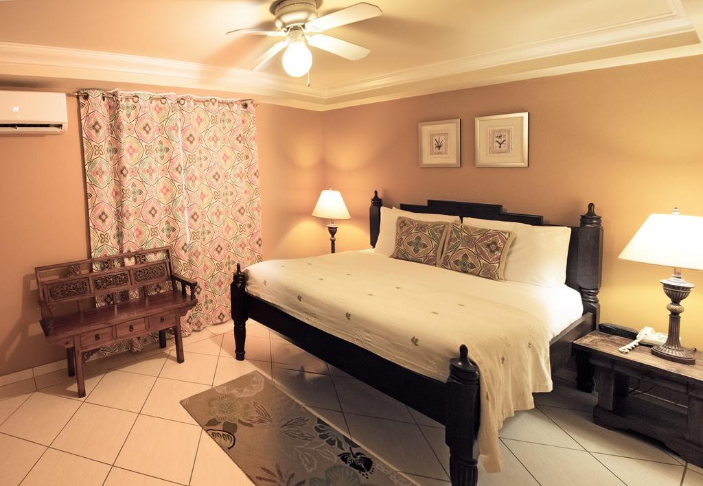ホテル Aruba Surfside Marina オラニエスタッド エクステリア 写真